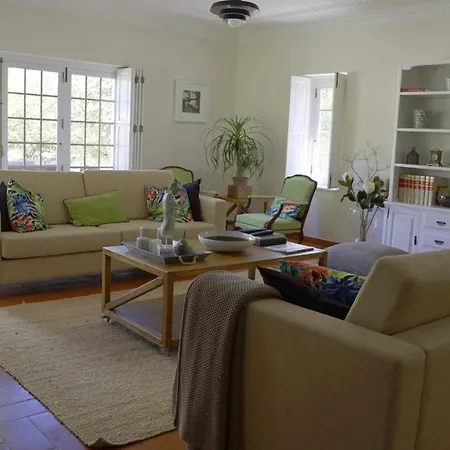 ゲストハウス Louro