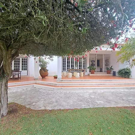 Louro Casa de hóspedes 4*