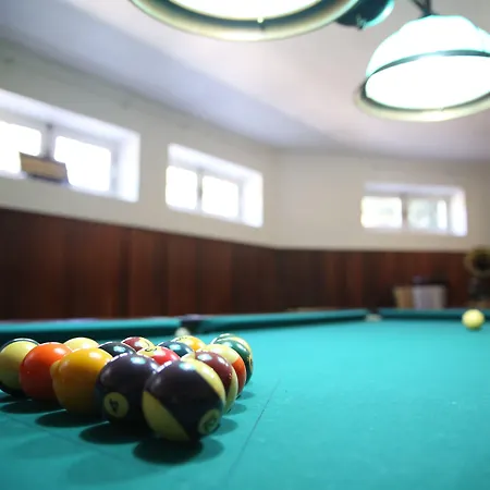 Louro ゲストハウス 4*